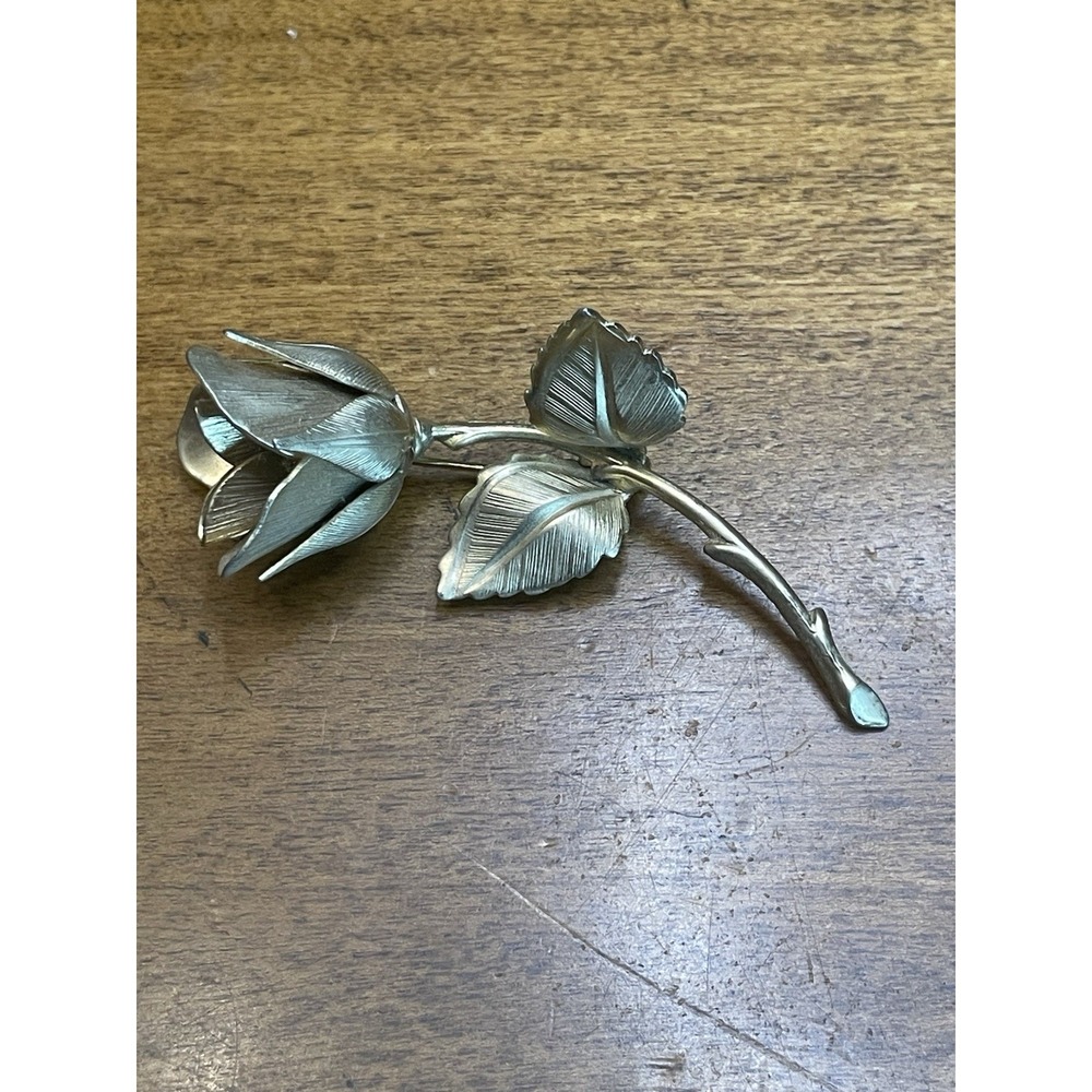 Vintage Giovanni Rose Bud Brooch  Pin Gold Tone Signed Brooch Pin